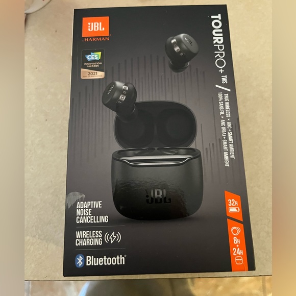 JBL Tour Pro Plus Corona Special Edition Earbuds - Picture 6 of 15